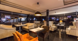 Основной зал