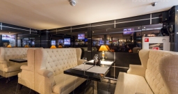 Основной зал