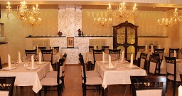 Основной зал