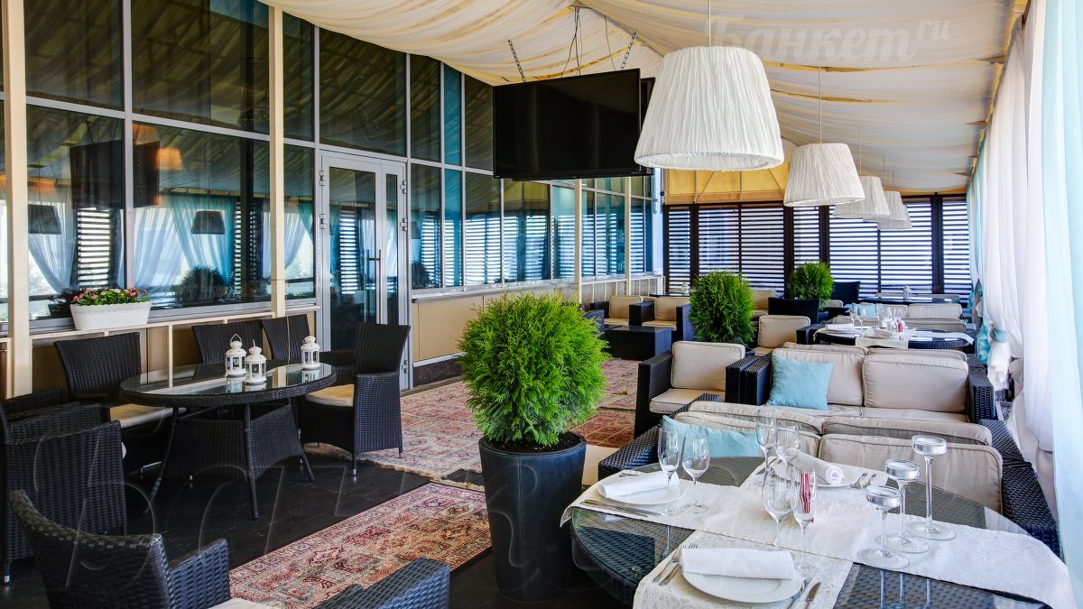 Зал Veranda — Ресторан Vitello / Вителло