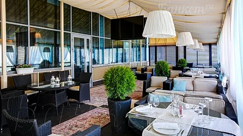 Зал Veranda — Ресторан Vitello / Вителло