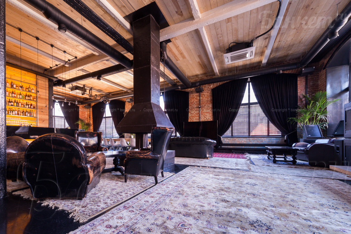 Зал на втором этаже — Клуб-ресторан Hooligan
