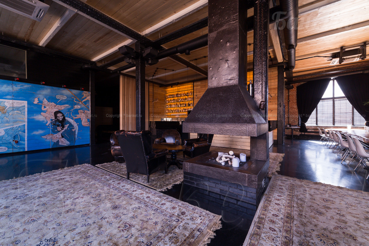 Зал на втором этаже — Клуб-ресторан Hooligan