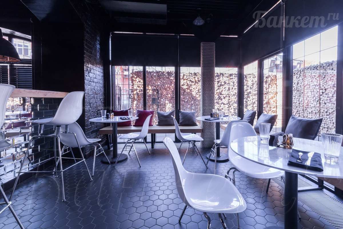 Зал на первом этаже — фото 18