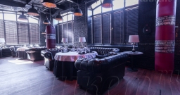 Зал на первом этаже — фото 6