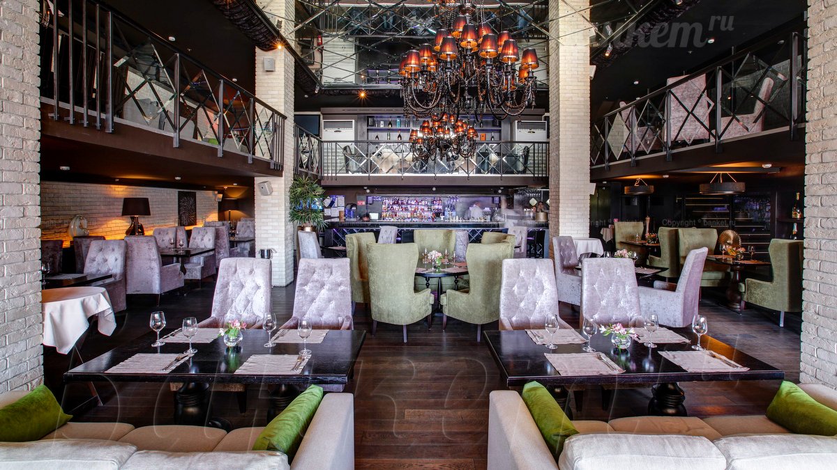 Основной зал первый этаж — Кому Жить Хорошо