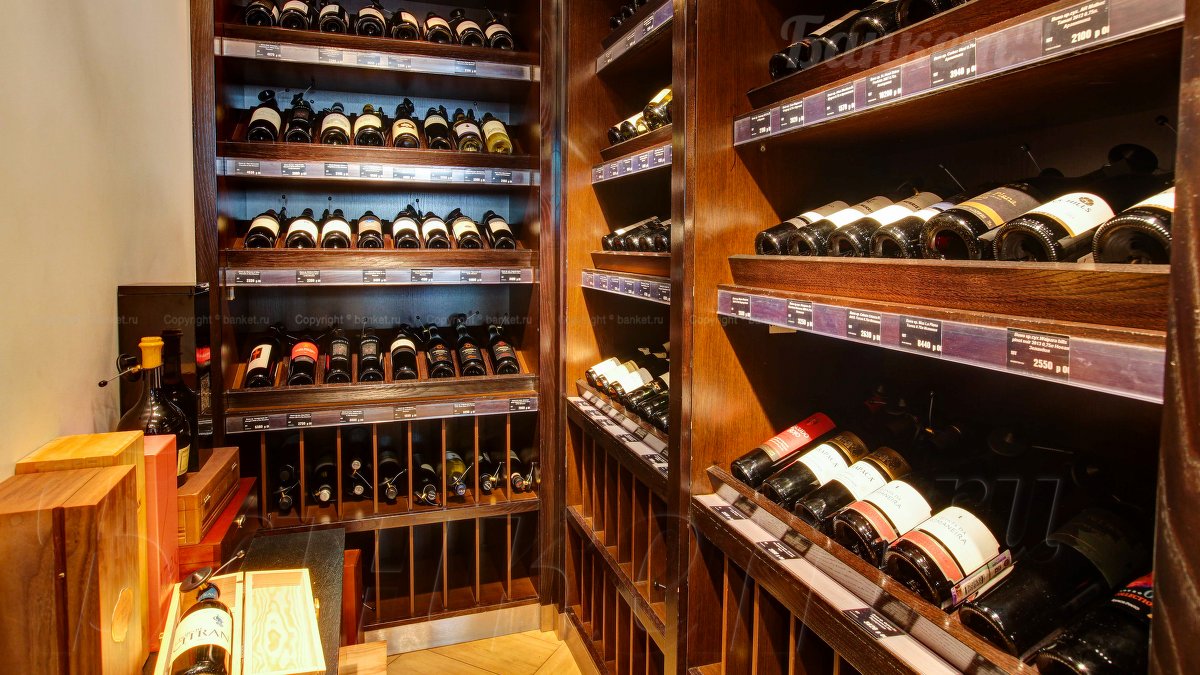 Первый этаж — Гастрономический Дом и Ресторан Katusha