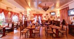 Основной зал