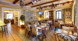 Малый зал на 1 этаже — интерьер зала