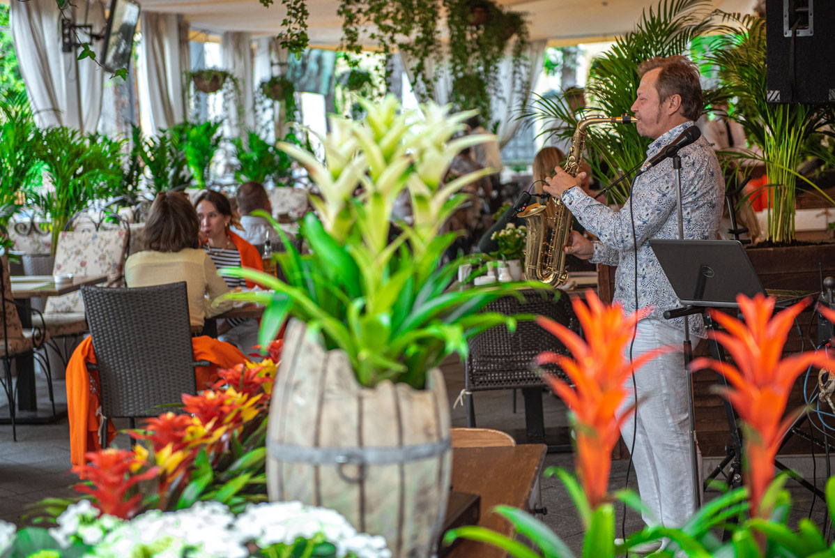 Летняя веранда — Ресторан Tutta La Vita