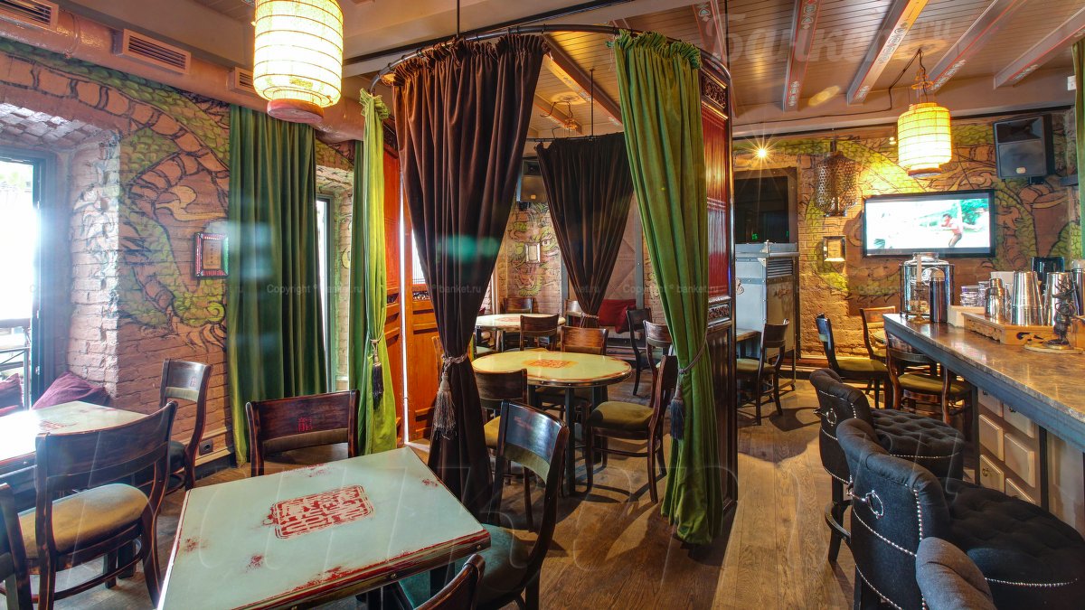 Основной зал — Bruce Lee / Брюс Ли