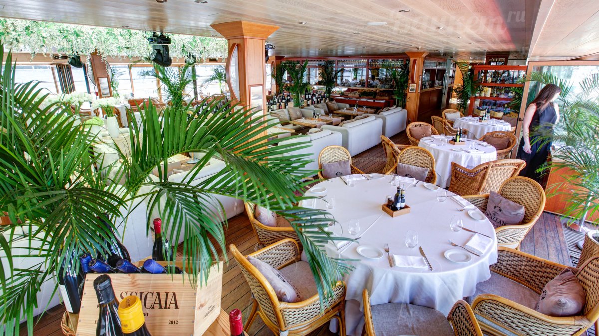 Веранда — Ресторан-яхта Чайка