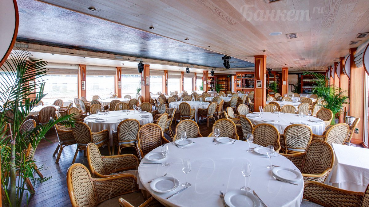 Банкетный зал Банкетный зал — фото 12