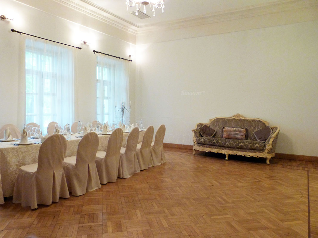 Зал Большой Кабинет («Бельэтаж») — Особняк на Кожевнической / Вино и сыр