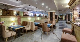 Основной зал