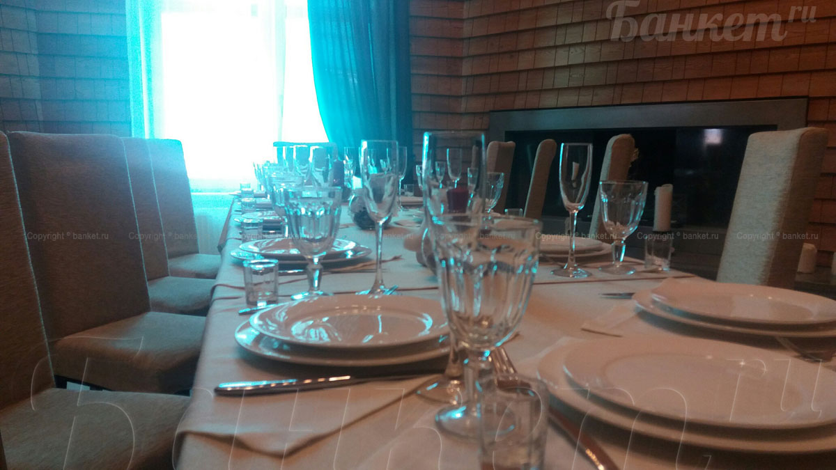 Каминный зал — Ресторан Lake House / Лэйк Хаус