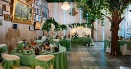 Галерея — интерьер зала