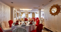 Наполеон — интерьер зала