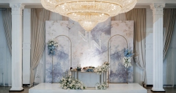 Суриковъ Холл