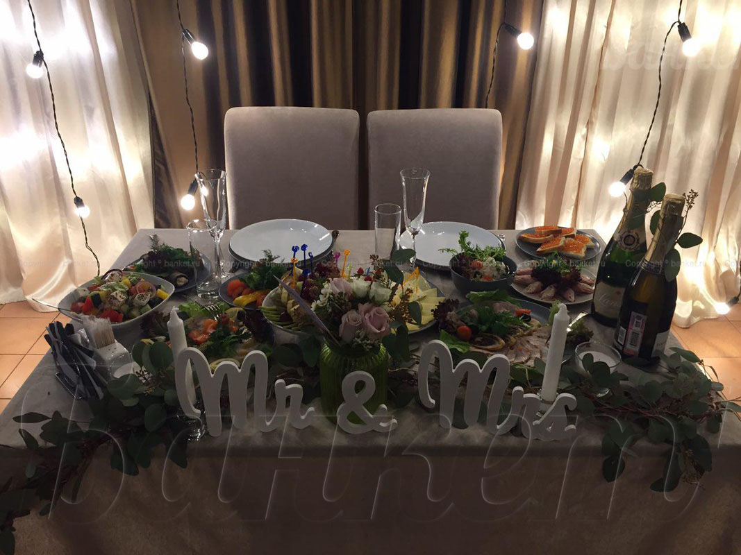 Основной зал — Loft-Кафе Малаша