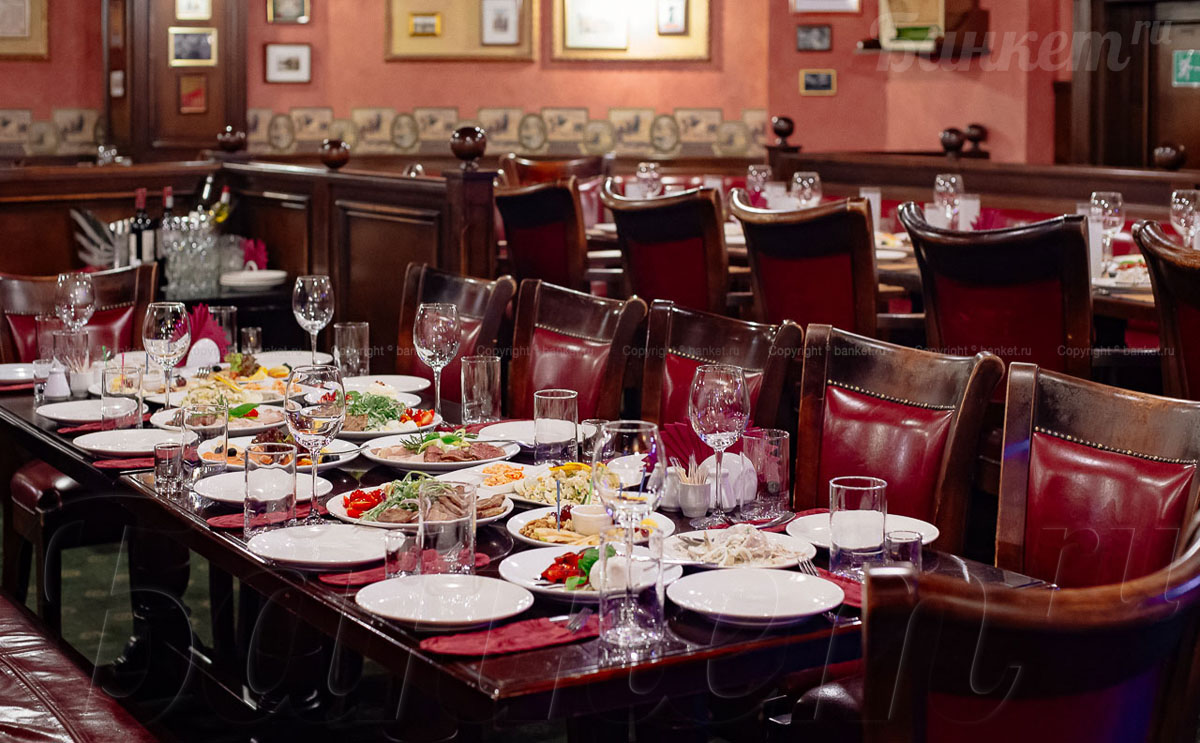 Основной зал — Паб Ben Hall