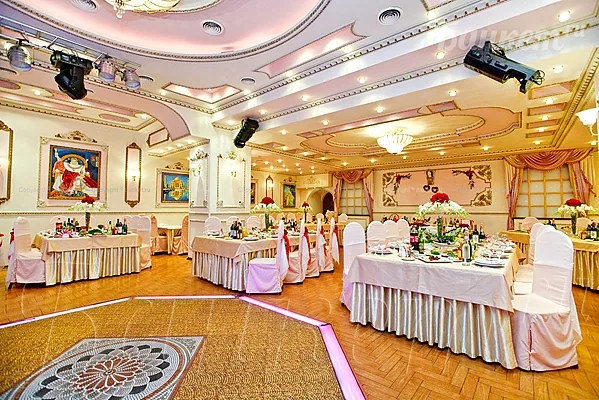 Царица Востока, Царский зал — фото