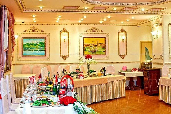 Царица Востока, Царский зал — фото