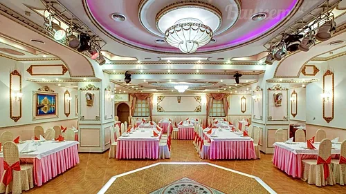 Царский зал — Царица Востока, Москва