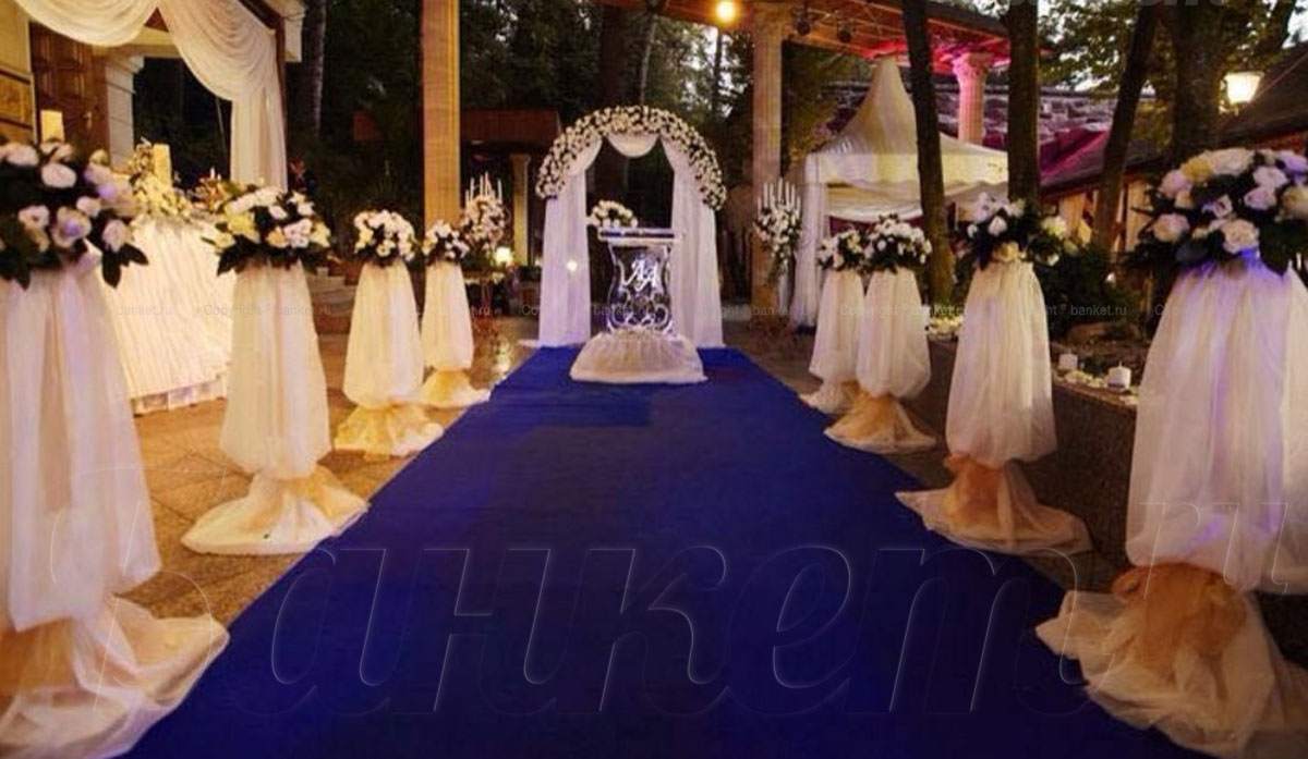 Основной зал — Ресторан Замок Двин