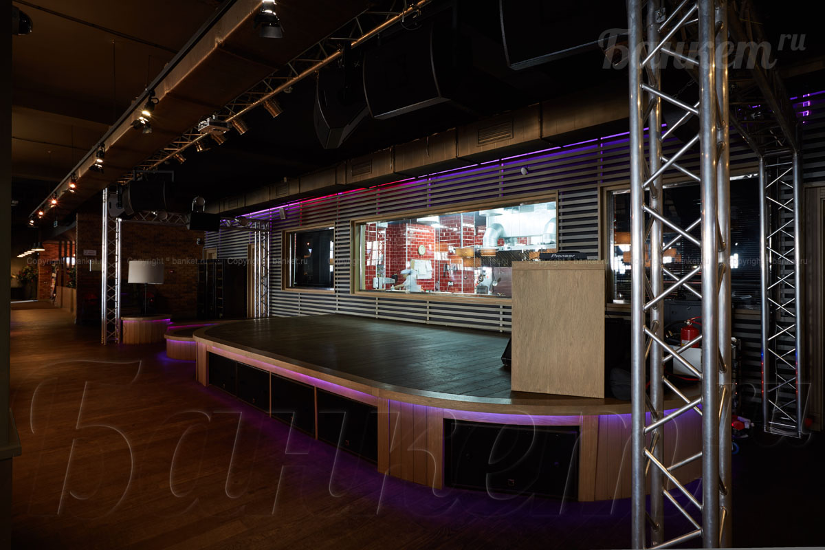 Основной зал — Кафе Сирень