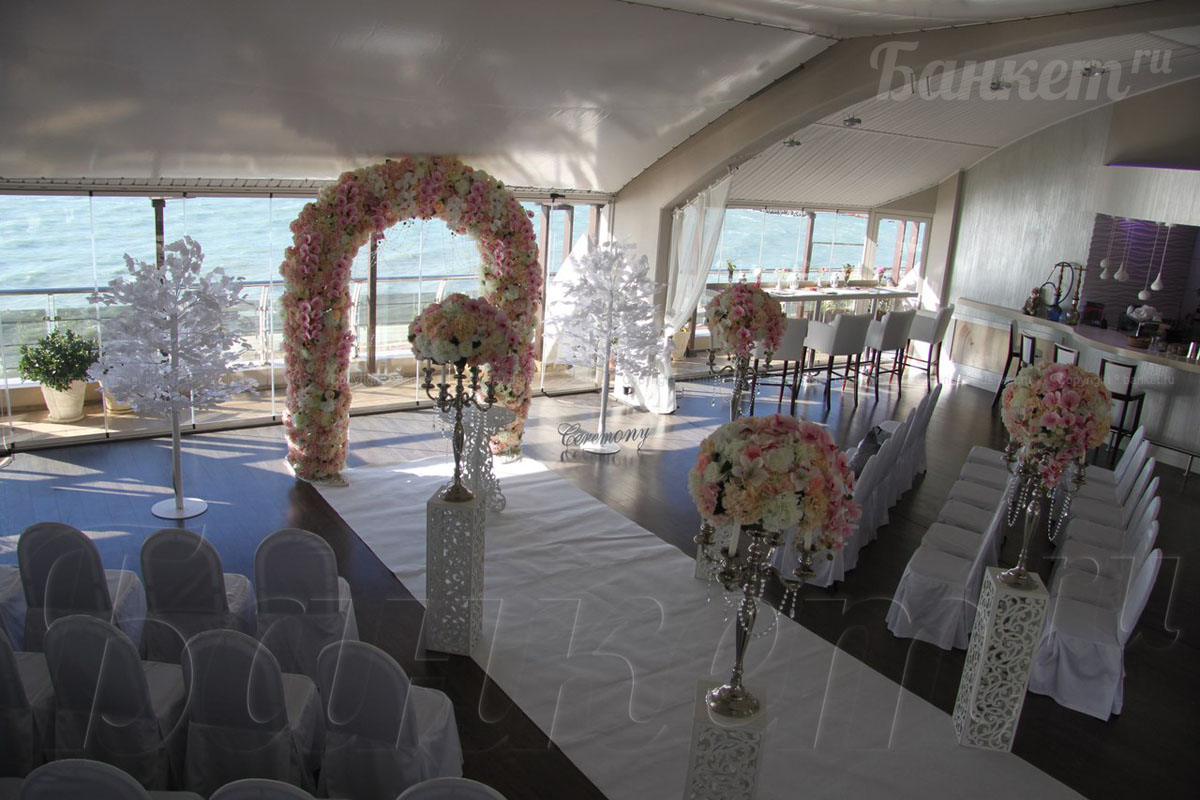 Терраса круглогодичная — Ресторан Lighthouse