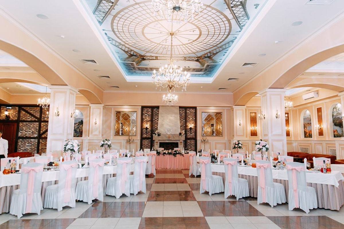 Эллеон — Большой зал (зал с камином), фото банкетного зала