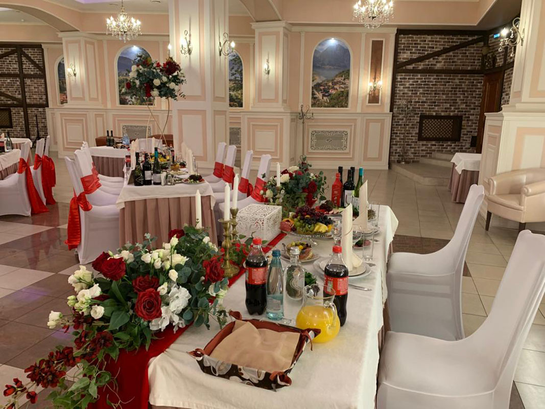 Большой зал (зал с камином) — Эллеон