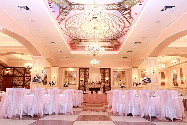 Эллеон, Большой зал (зал с камином) — фото