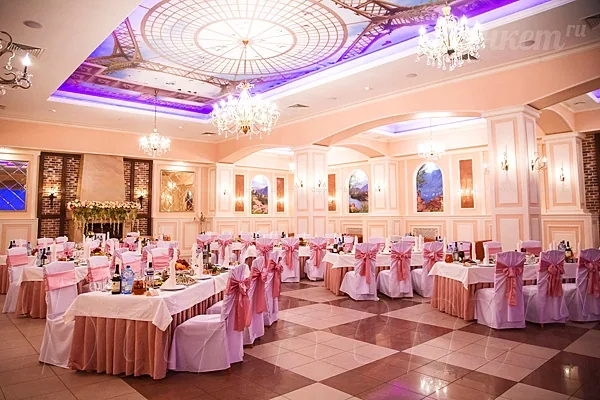 Эллеон, Большой зал (зал с камином) — фото