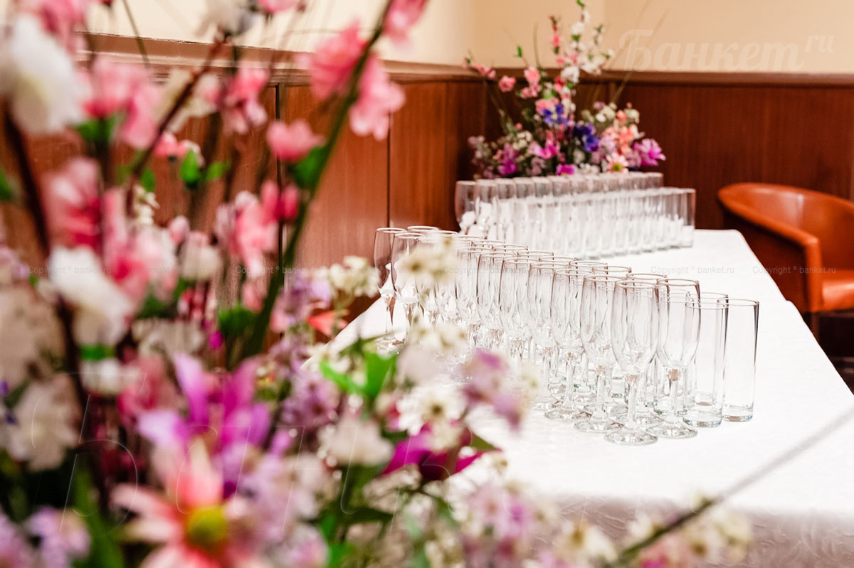 Малый зал (welcome-зона) Малый зал (welcome-зона) — фото 6