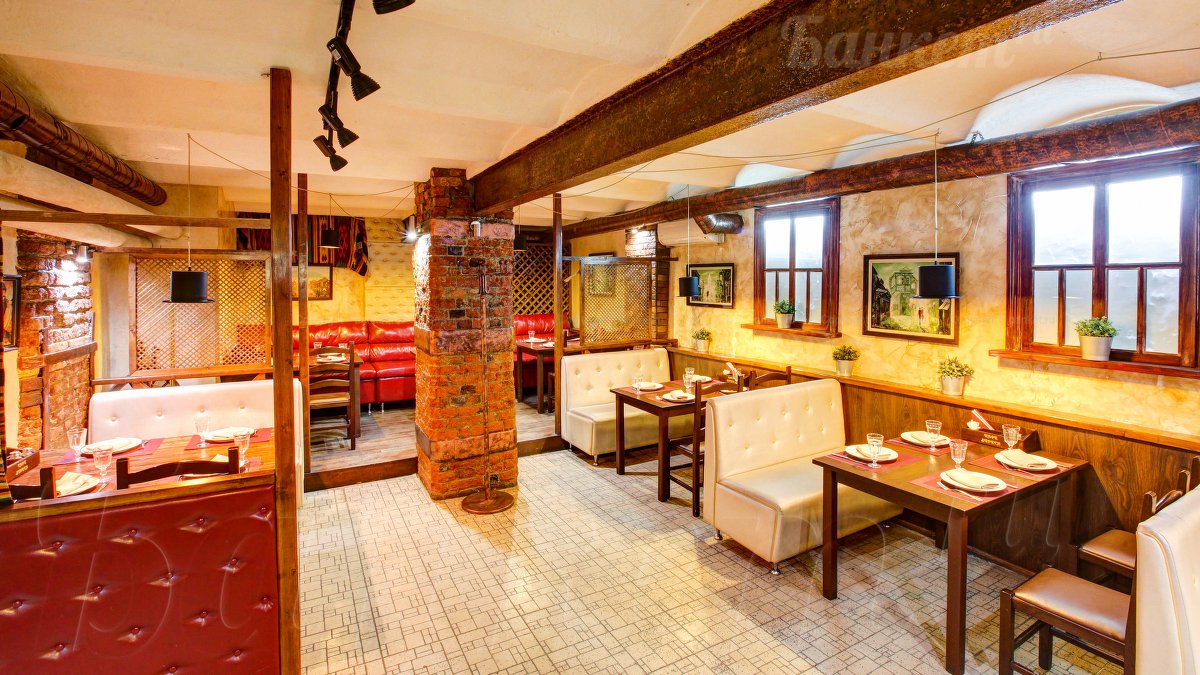 Основной зал — Хинкальная Берега