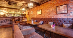 Караоке — интерьер зала