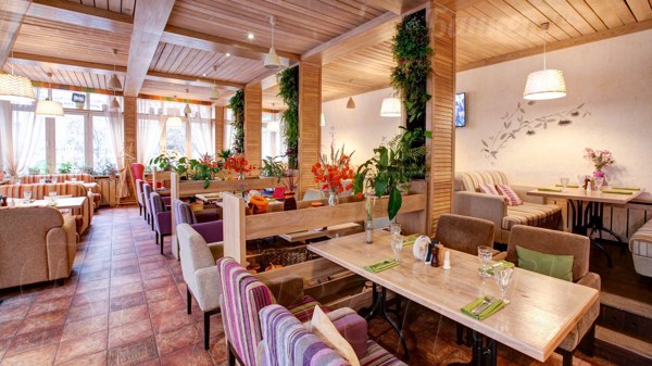 Логотип Ресторан Garnets и Рассольников