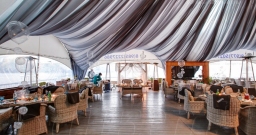 Шатер Шатер — интерьер зала