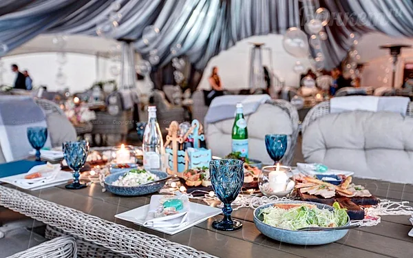 Шатер — Ресторан River Club Moscow, Москва