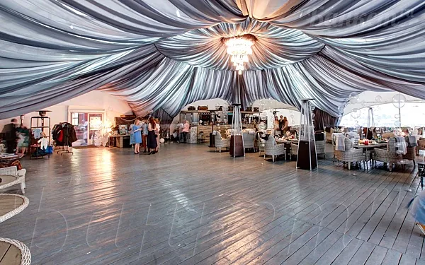 Шатер — Ресторан River Club Moscow, Москва