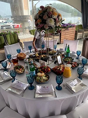 Шатер — Ресторан River Club Moscow, Москва