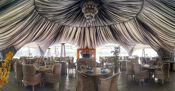 Шатер — Ресторан River Club Moscow, Москва
