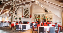 Каминный зал — подробнее о зале