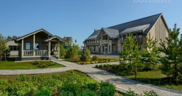 28 домиков от 6 до 25 человек — подробнее о зале