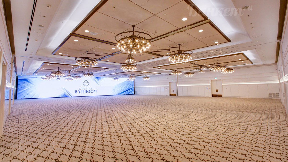 Основной зал — Crystal BallRoom