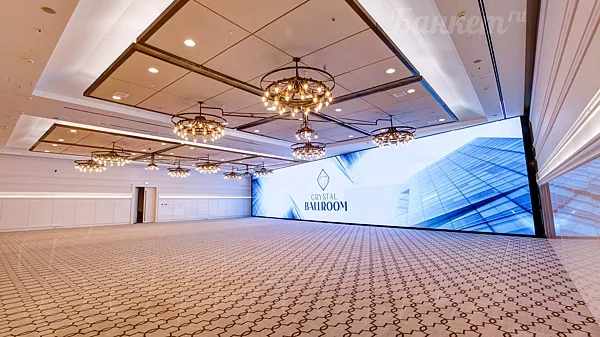 Crystal BallRoom, Основной зал — фото