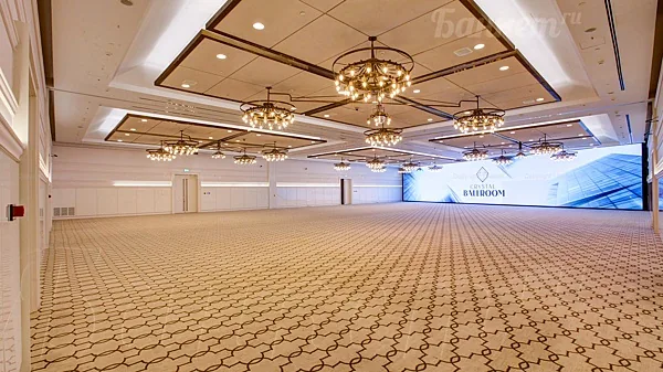 Crystal BallRoom, Основной зал — фото