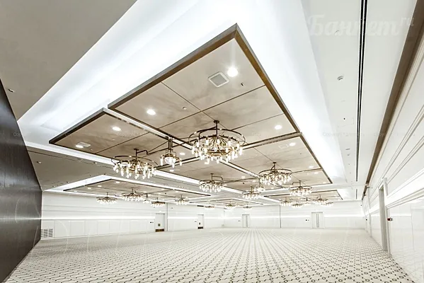 Crystal BallRoom, Основной зал — фото
